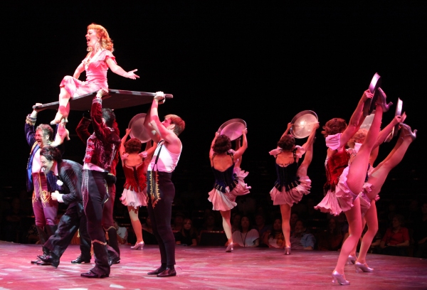 Photo Flash: First Look at Noah Racey and Anne Horak Onstage in Music Circus' CRAZY FOR YOU Image
