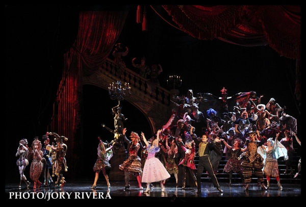 Photo Coverage: On Stage with THE PHANTOM OF THE OPERA in Manila Image