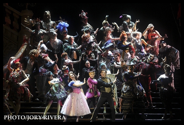 Photo Coverage: On Stage with THE PHANTOM OF THE OPERA in Manila Image