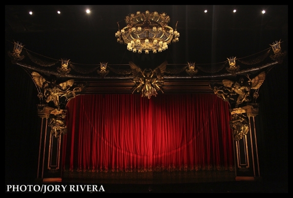 Photo Coverage: On Stage with THE PHANTOM OF THE OPERA in Manila Image