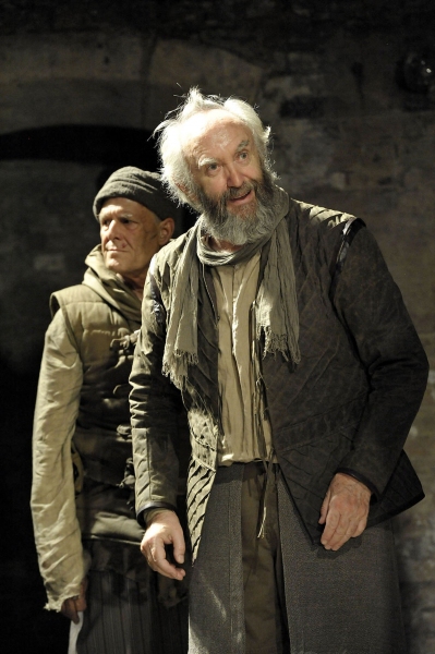 Photo Flash: Jonathan Pryce and More in Michael Attenborough's KING LEAR at the Almeida Image