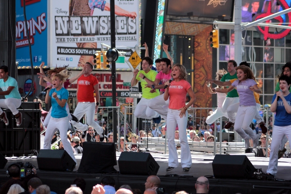 Photo Coverage: Inside BROADWAY ON BROADWAY- The Performances! 
