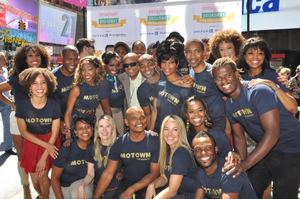  Berry Gordy and the cast of Motown: The Musical Photo