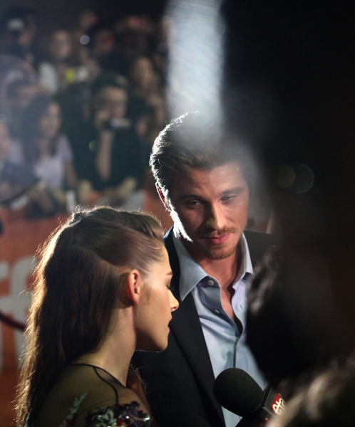 Photo Coverage: Kristen Stewart, Kirsten Dunst on the Red Carpet for ON THE ROAD at TIFF Image
