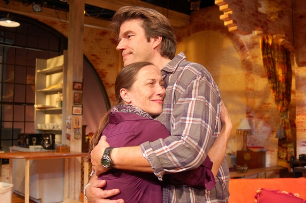 Photo Flash: TIME STANDS STILL at Horizon Theatre Company Image