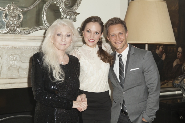 Photo Coverage: Laura Osnes, Woody Harrelson, and More Visit Judy Collins at Cafe Carlyle Image