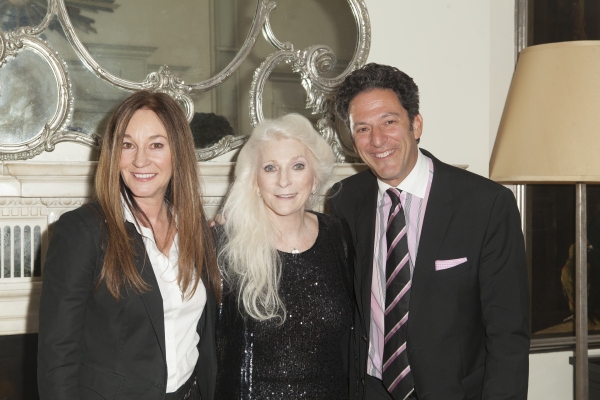 Photo Coverage: Laura Osnes, Woody Harrelson, and More Visit Judy Collins at Cafe Carlyle Image