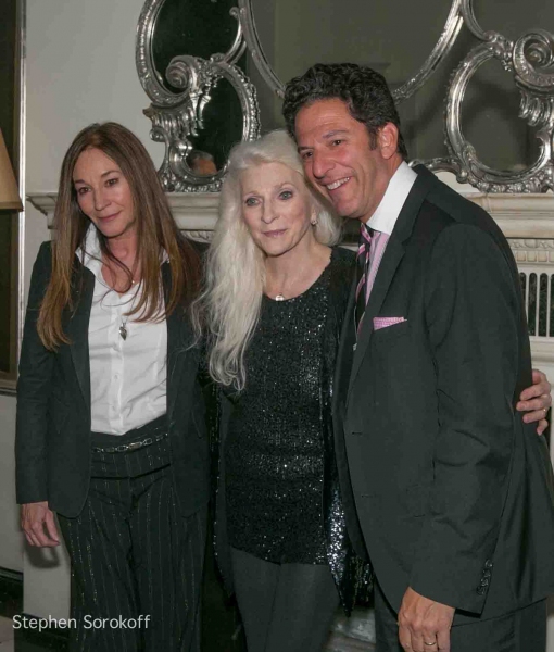 Photo Coverage: Inside Judy Collins' Season Opener at Cafe' Carlyle  Image