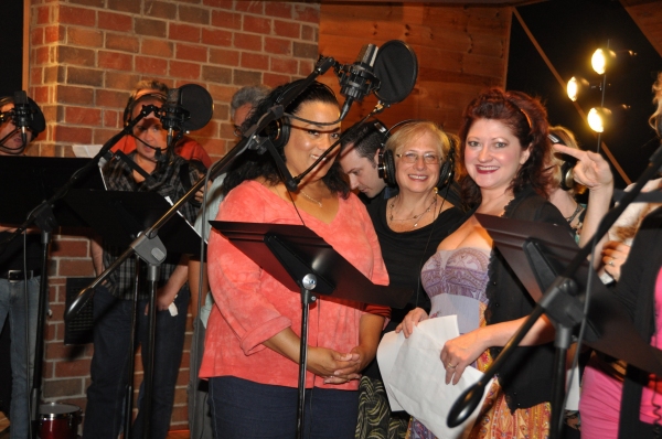 Photo Exclusive: THE PHANTOM OF THE OPERA Cast Sings 'Carols For A Cure' Image