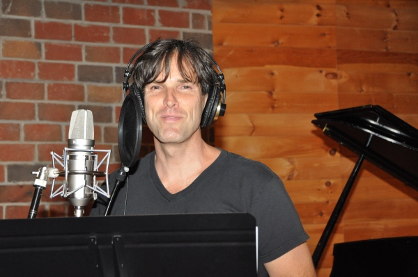 Photo Exclusive: THE PHANTOM OF THE OPERA Cast Sings 'Carols For A Cure' Image