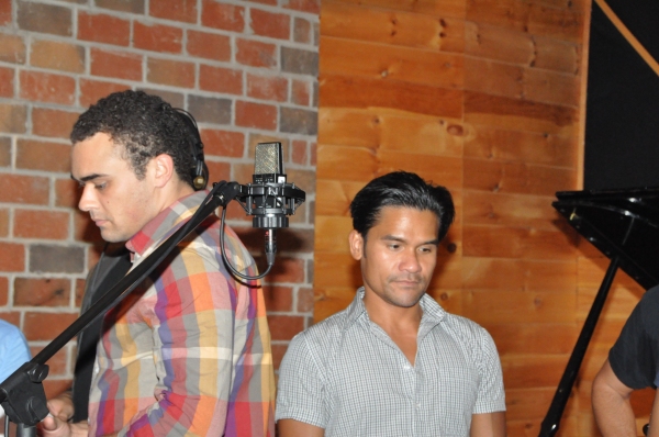 Exclusive Photos: MAMMA MIA! Cast Sings for 'Carols For A Cure' Image