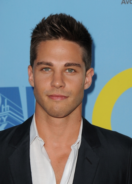 Photo Flash: GLEE Season Four Premiere Red Carpet Arrivals - Lea Michele, Kate Hudson, Darren Criss and More! Image