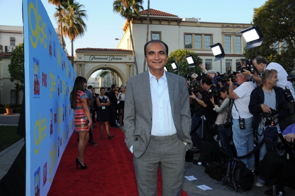 GLEE SEASON FOUR PREMIERE SCREENING AND VIP RECEPTION: Cast member Iqbal Theba arrive Photo