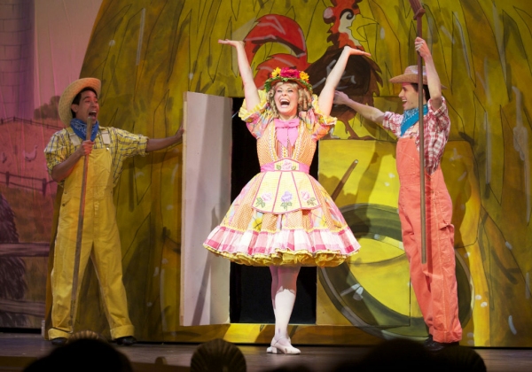 Photo Flash: Complete Look at Denise Whelan, Kim Carson and More in Fulton Theatre's GYPSY Image