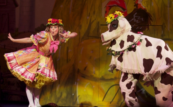 Photo Flash: Complete Look at Denise Whelan, Kim Carson and More in Fulton Theatre's GYPSY Image