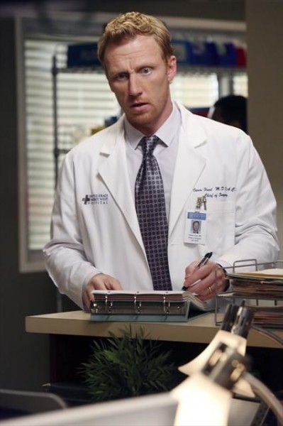 Photo Coverage: First Photos from the Season Premiere of GREY'S ANATOMY, Airing Tonight, 9/27! 