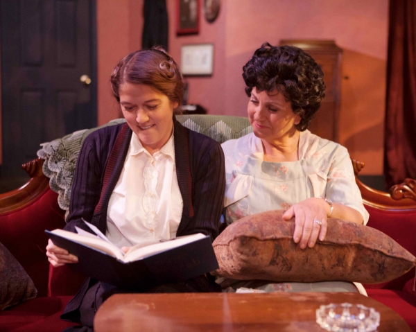 Photo Flash: First Look at Long Beach Playhouse's THE GLASS MENAGERIE Image