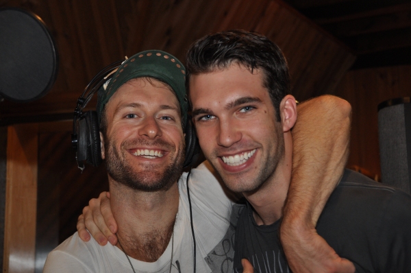 Photo Exclusive: Michael Cerveris, Elena Roger, Max von Essen and EVITA Cast Sing 'Carols For A Cure'  Image