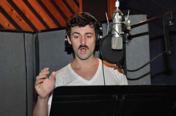 Photo Exclusive: Michael Cerveris, Elena Roger, Max von Essen and EVITA Cast Sing 'Carols For A Cure'  Image