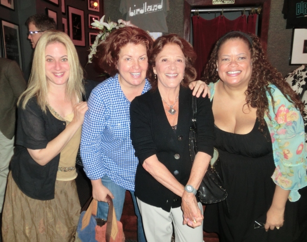 Photo Flash: Steve Bakunas Paints Linda Lavin for 'Portrait of an Artist' Image