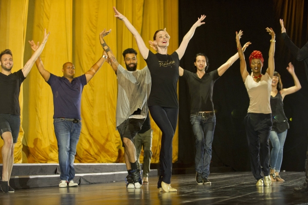 Photo Coverage: Sneak Peek - PROJECT RUNWAY Tonight, September 20 - Debra Messing, The Rockettes & More! Image