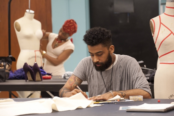 Photo Coverage: Sneak Peek at PROJECT RUNWAY on Thursday, September 20 - Debra Messing, The Rockettes & More! 