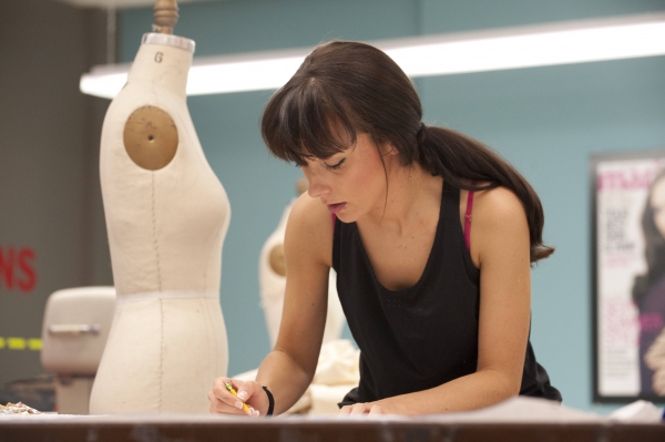 Photo Coverage: Sneak Peek - PROJECT RUNWAY Tonight, September 20 - Debra Messing, The Rockettes & More! Image