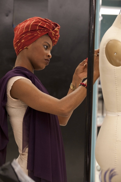 Photo Coverage: Sneak Peek - PROJECT RUNWAY Tonight, September 20 - Debra Messing, The Rockettes & More! Image