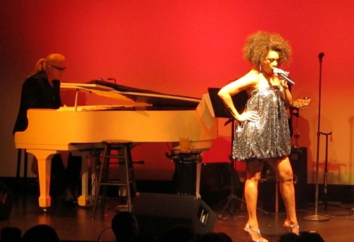 Photo Coverage: Tony Award-Nominee Valarie Pettiford at The Renberg Theatre Image