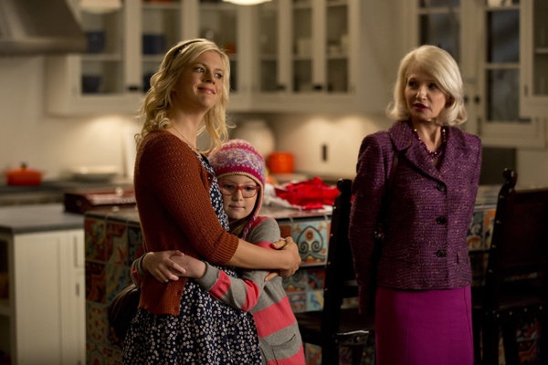 Photo Flash: Rannells, Barkin in NEW NORMAL's 'Obama Mama' Episode, Airing Tonight, 9/25 Image