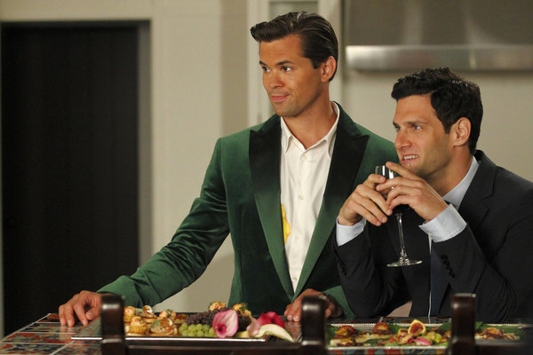 Photo Flash: Rannells, Barkin in NEW NORMAL's 'Obama Mama' Episode, Airing Tonight, 9/25 