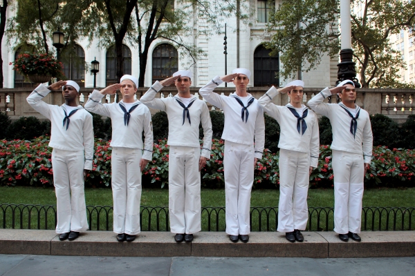 Photo Exclusive: Out on the Town with the Cast of the ANYTHING GOES Tour- Meet the Company!  Image