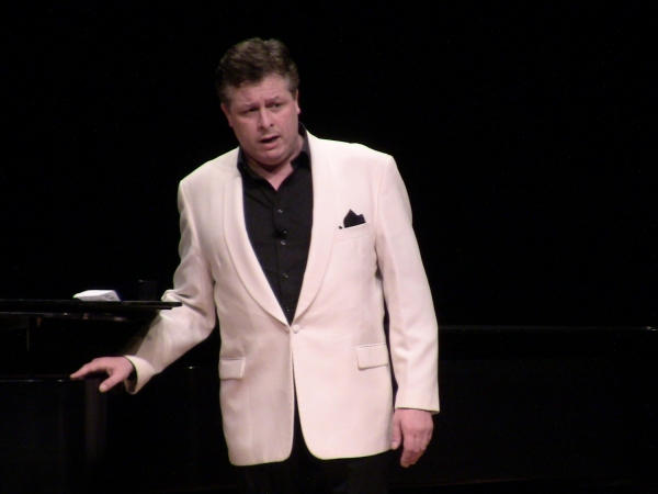 Photo Flash: Anthony Kearns at Bell Cultural Events Center in Kansas City Image