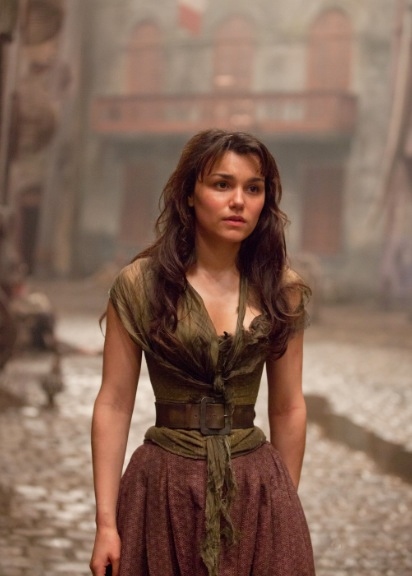 Photo Flash: Check Out the Latest LES MISERABLES Film Stills Featuring Anne Hathaway, Samantha Barks and More! Image