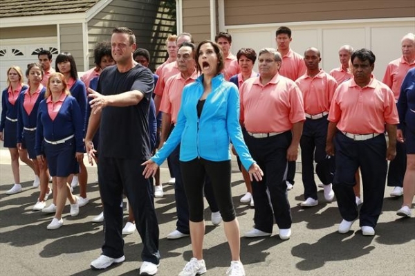 Photo Coverage: Sneak Peak at THE NEIGHBORS on 10/3 Image