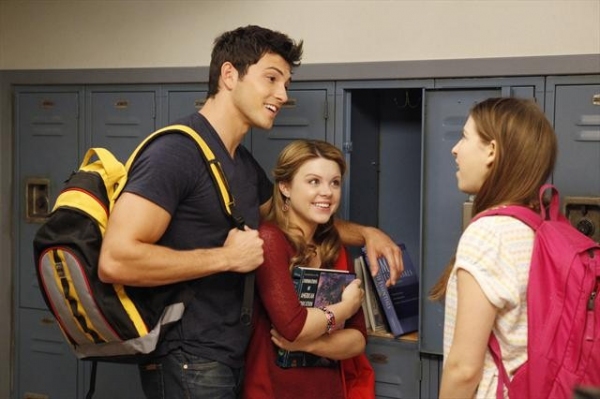 Photo Coverage: Sneak Peek at THE MIDDLE on 10/3 Image