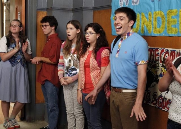 Photo Coverage: Sneak Peek at THE MIDDLE on 10/3 Image
