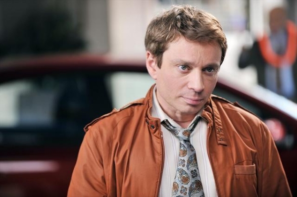 Photo Coverage: Sneak Peek at THE MIDDLE on 10/3 Image