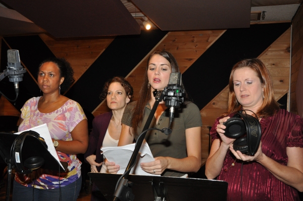 Exclusive Photos: MARY POPPINS Cast Sings 'Carols For A Cure' Image