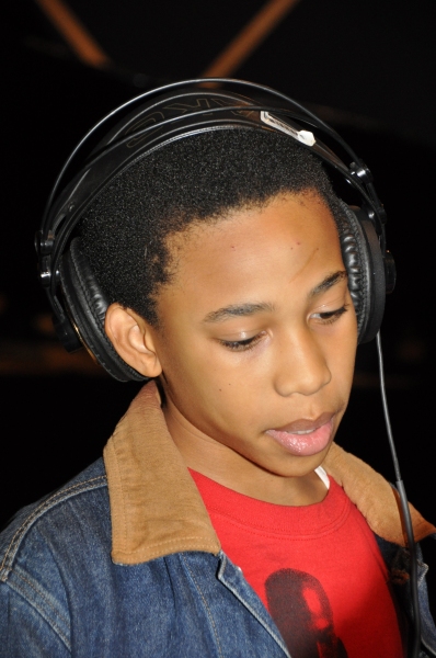 Exclusive Photos: THE LION KING Kids Sing 'Carols For A Cure' Image