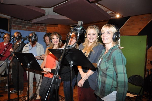 Exclusive Photos: Stephanie J. Block & THE MYSTERY OF EDWIN DROOD Cast Sing 'Carols For A Cure' Image