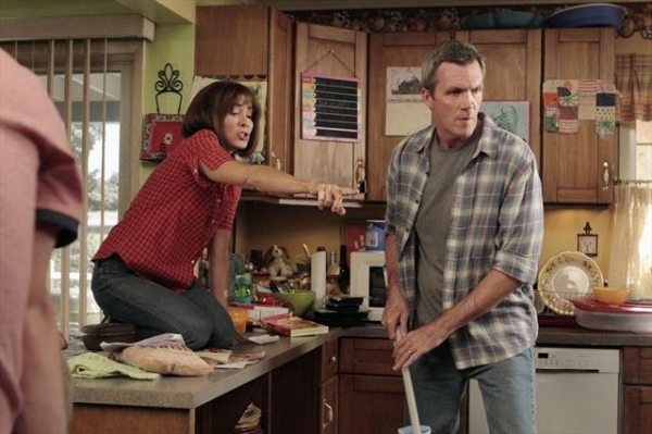 Photo Coverage: Sneak Peak at THE MIDDLE on ABC 10/10 Image
