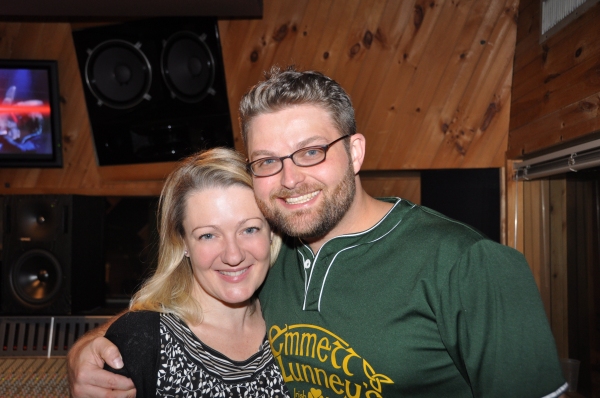 Photo Exclusive: ONCE Cast Records for 'Carols For A Cure'  Image