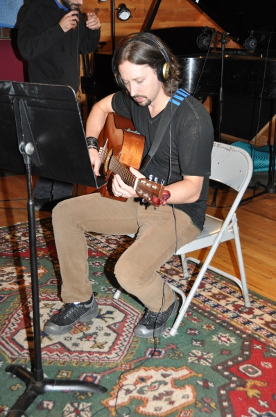 Photo Exclusive: ONCE Cast Records for 'Carols For A Cure'  Image