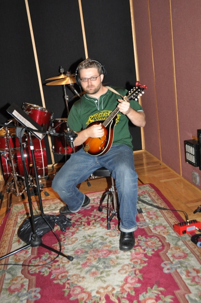 Photo Exclusive: ONCE Cast Records for 'Carols For A Cure'  Image