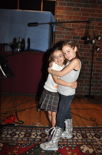 Photo Exclusive: ONCE Cast Records for 'Carols For A Cure'  Image