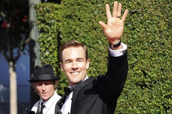 Photo Coverage: 2012 Emmys Red Carpet - Part 2 Image