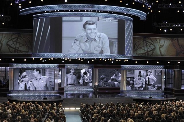 Photo Coverage: Inside the 2012 Emmy Awards - Part Two! Image