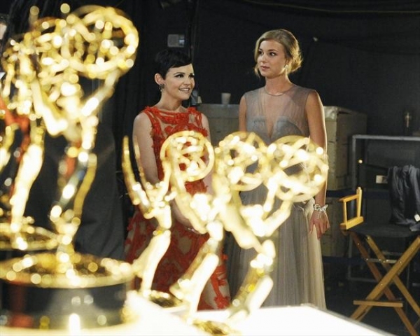 Photo Coverage: Inside the 2012 Emmy Awards - Part Three! Image