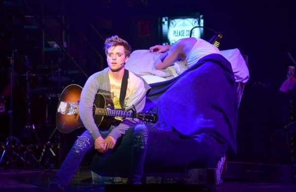 Photo Flash: Meet the New Company of the AMERICAN IDIOT Tour! Image